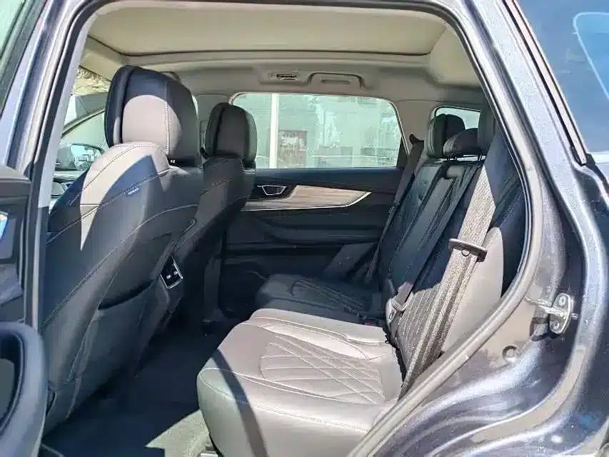 Chery Tiggo 8 PLUS Kunpeng e+ 2022 PHEV 1.5T Style e+ — миниатюра 6