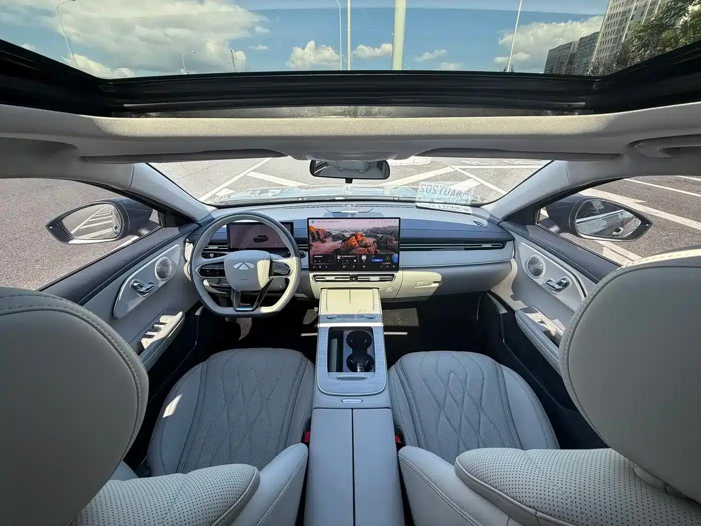 Fengyun A8L 2025 1.5TGDI 145km Standard Edition — миниатюра 10