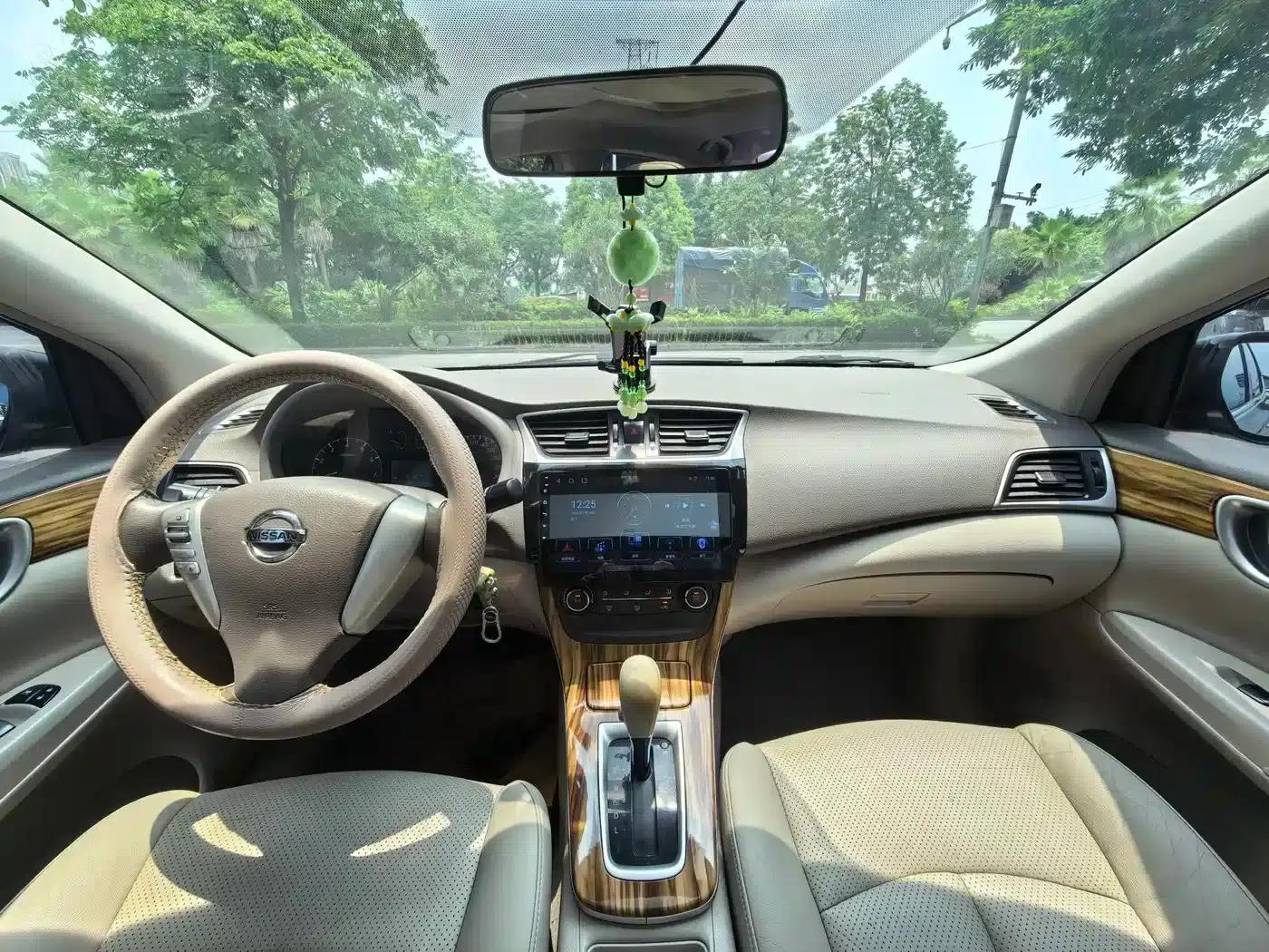Nissan Sylphy 2014 1.6XV CVT Premium Edition — миниатюра 8