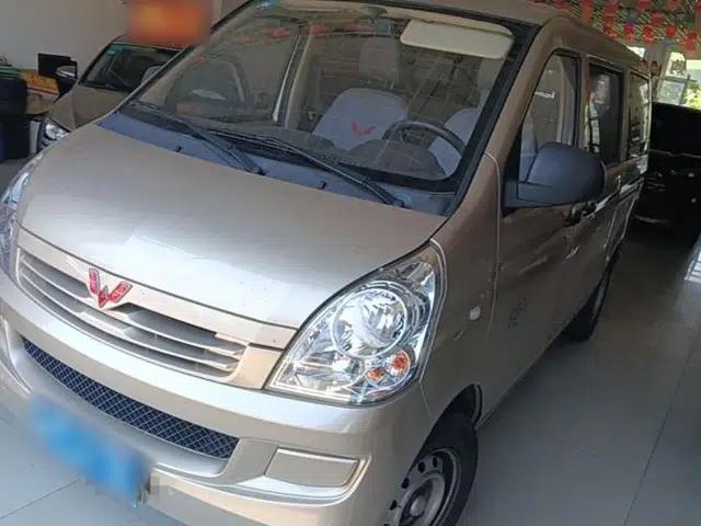 Wuling Rongguang S 2023 1.5L Base Version 5/7 Seats