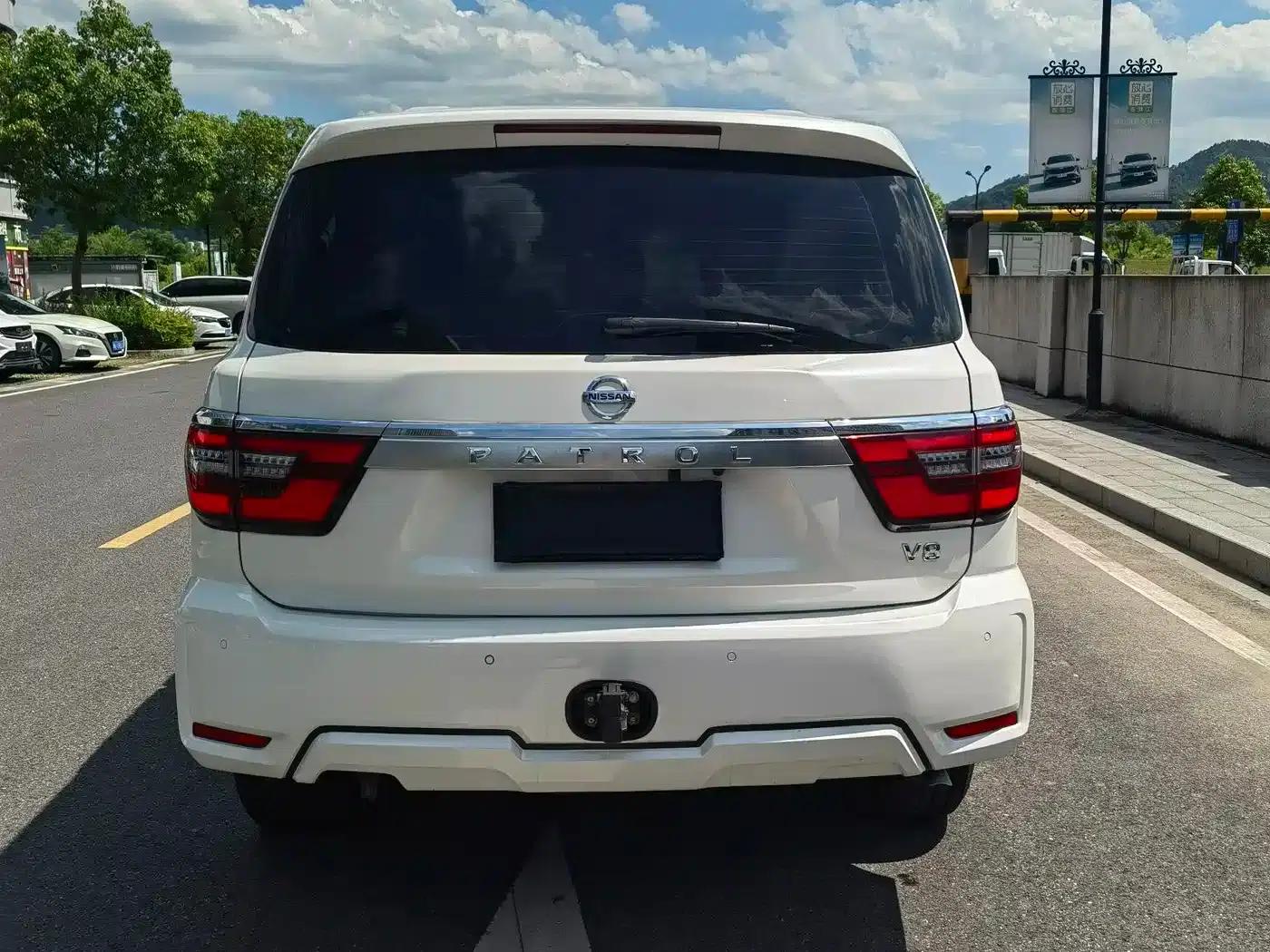 Nissan Patrol 2020 4.0L Automatic — миниатюра 4