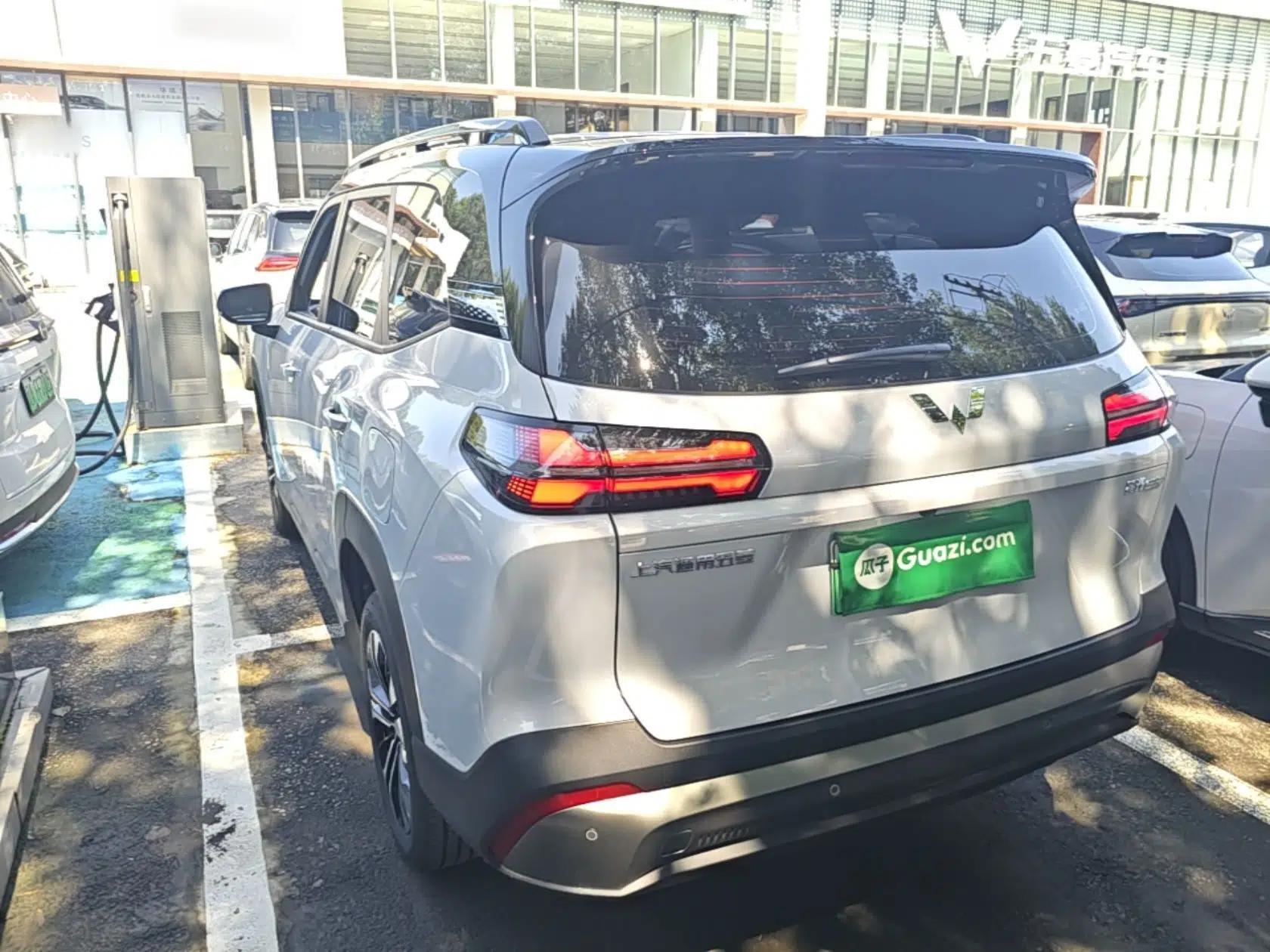Wuling Xingguang 560 New Energy 2026 Model, Plug-in Hybrid, 125 km, Luxury Version — миниатюра 4