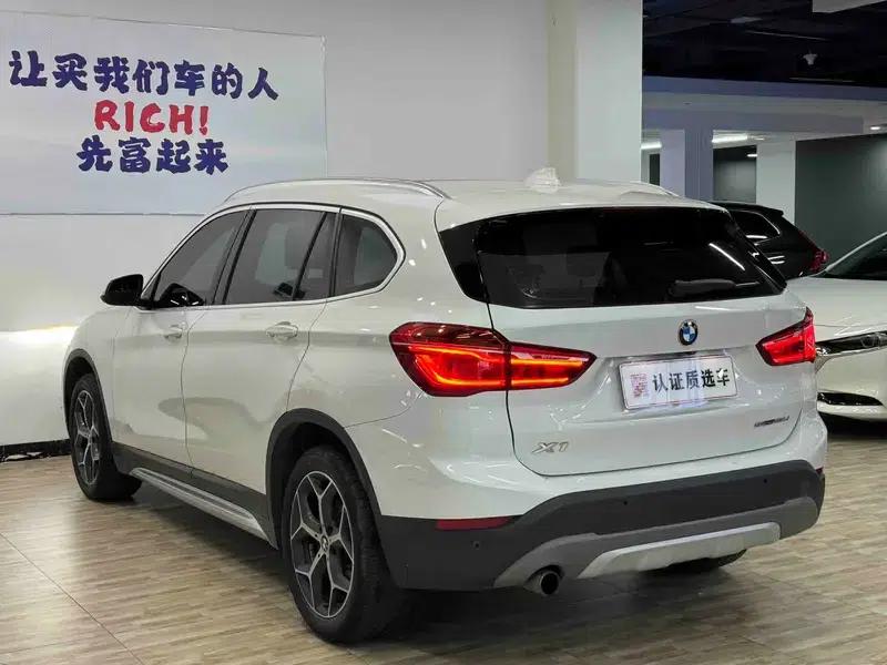 BMW X1 2018 sDrive18Li Premium — миниатюра 4