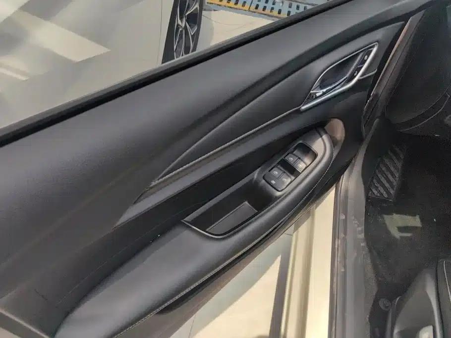 Roewe i5 2020 1.5L Automatic 4G Connected Leading Flagship Edition — миниатюра 7