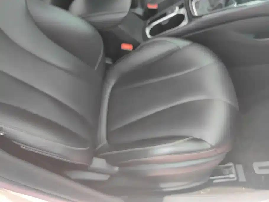 Roewe i5 2020 1.5L Automatic 4G Connected Leading Flagship Edition — миниатюра 8