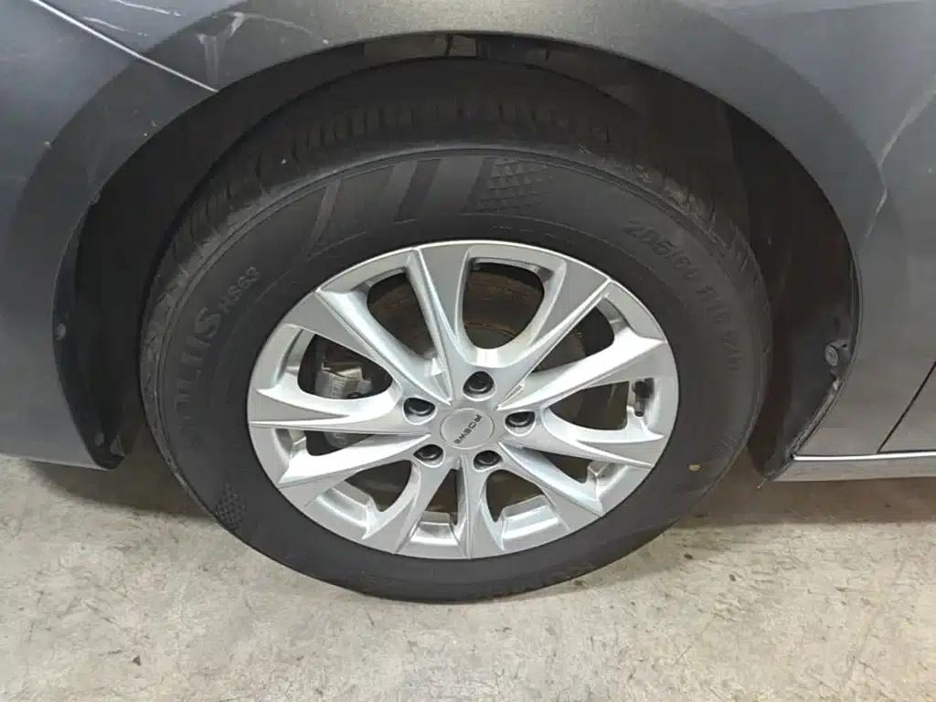 Roewe i5 2023 1.5L CVT Luxury Edition — миниатюра 23