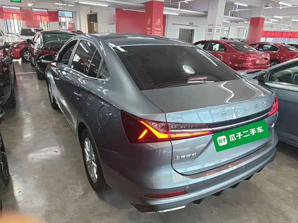 Roewe i5 2023 1.5L CVT Luxury Edition — миниатюра 5