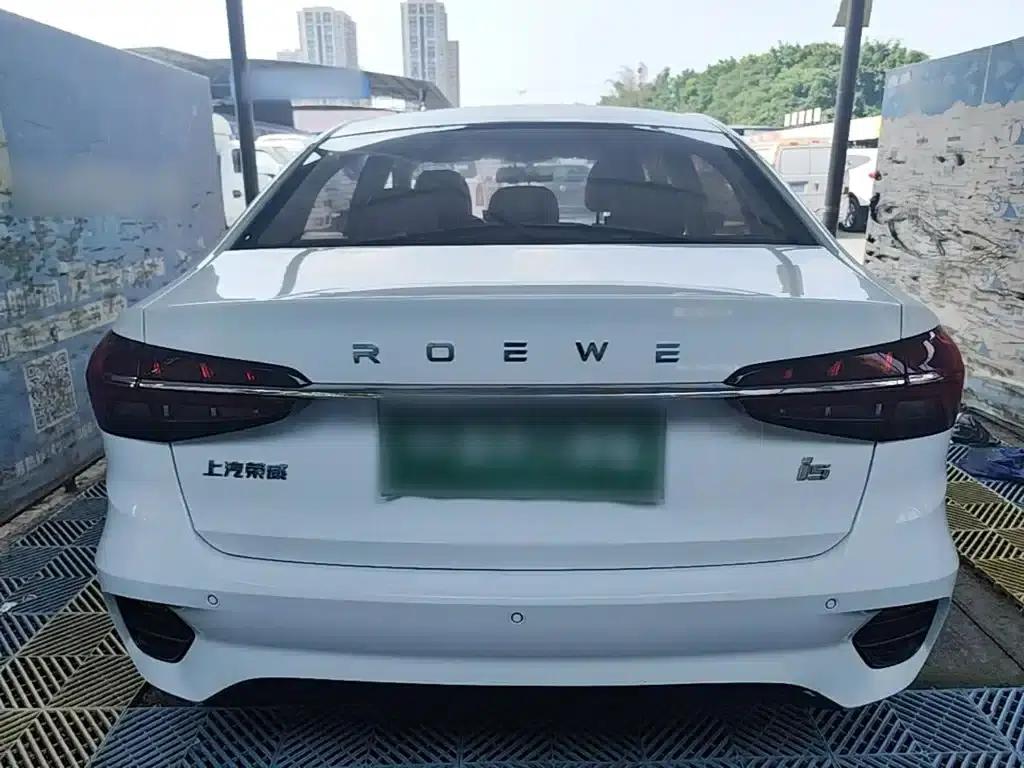 Roewe i5 2021 1.5L Manual Diamond Edition — миниатюра 6