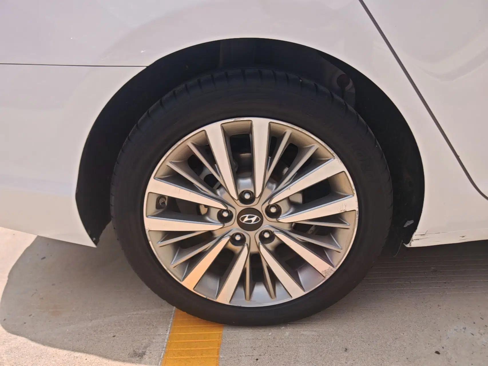 Hyundai Mistra 2017 1.8L Automatic Deluxe DLX Model China V Emission Standard — миниатюра 11