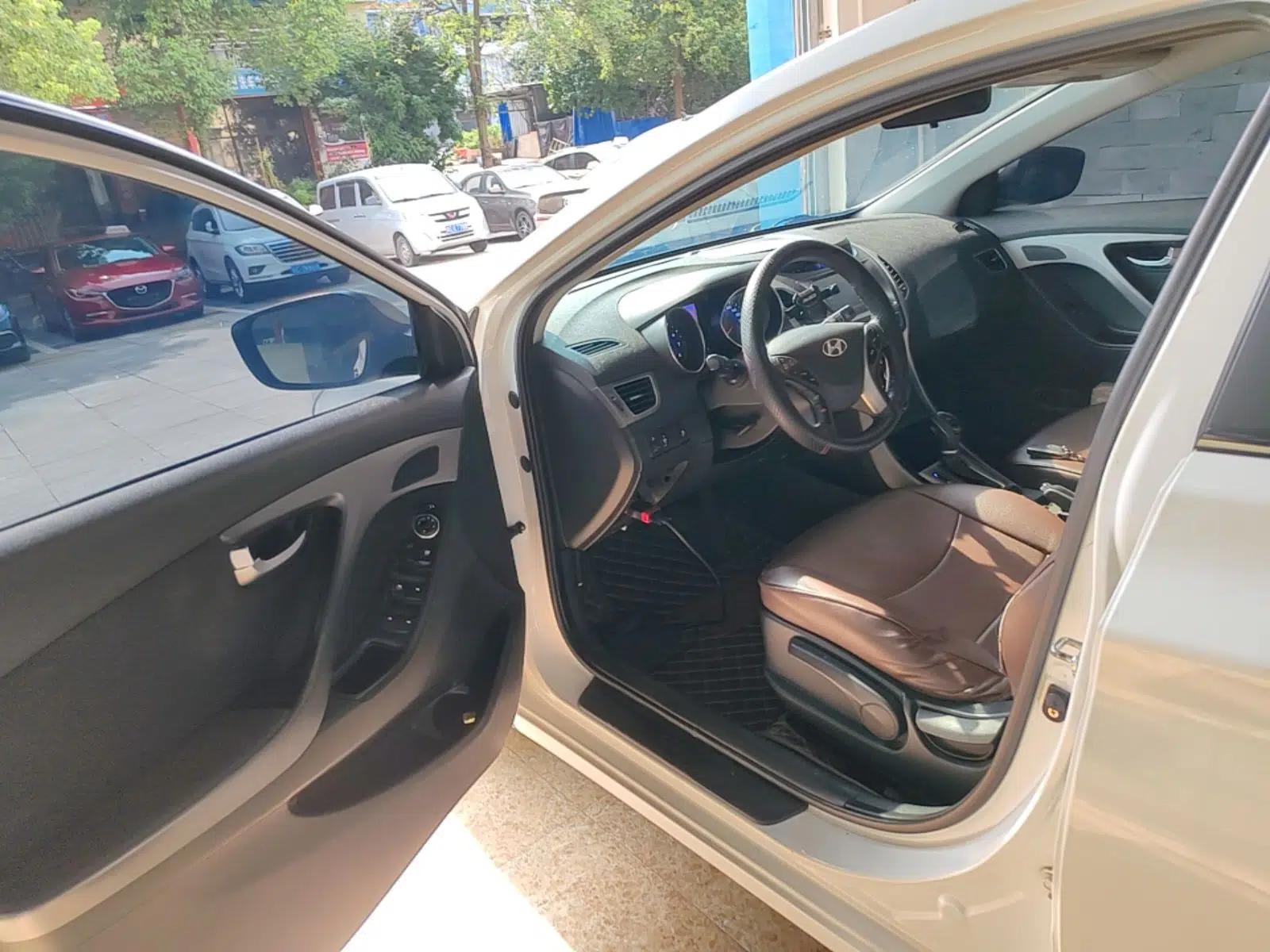 Hyundai Elantra (5th Generation / Langdong) 2016 1.6L Automatic Prestige Model — миниатюра 18
