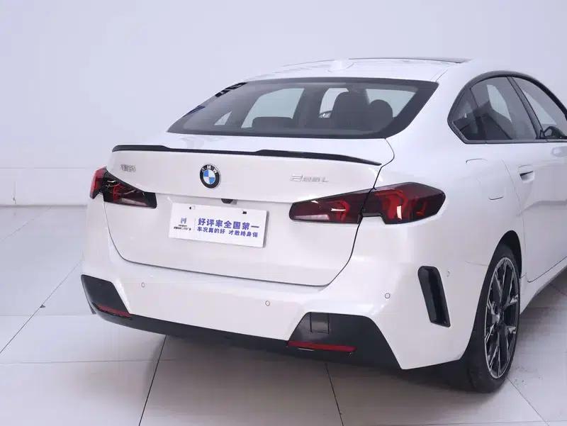 2025 BMW 2 Series 225L M Sport Shadow Edition — миниатюра 3