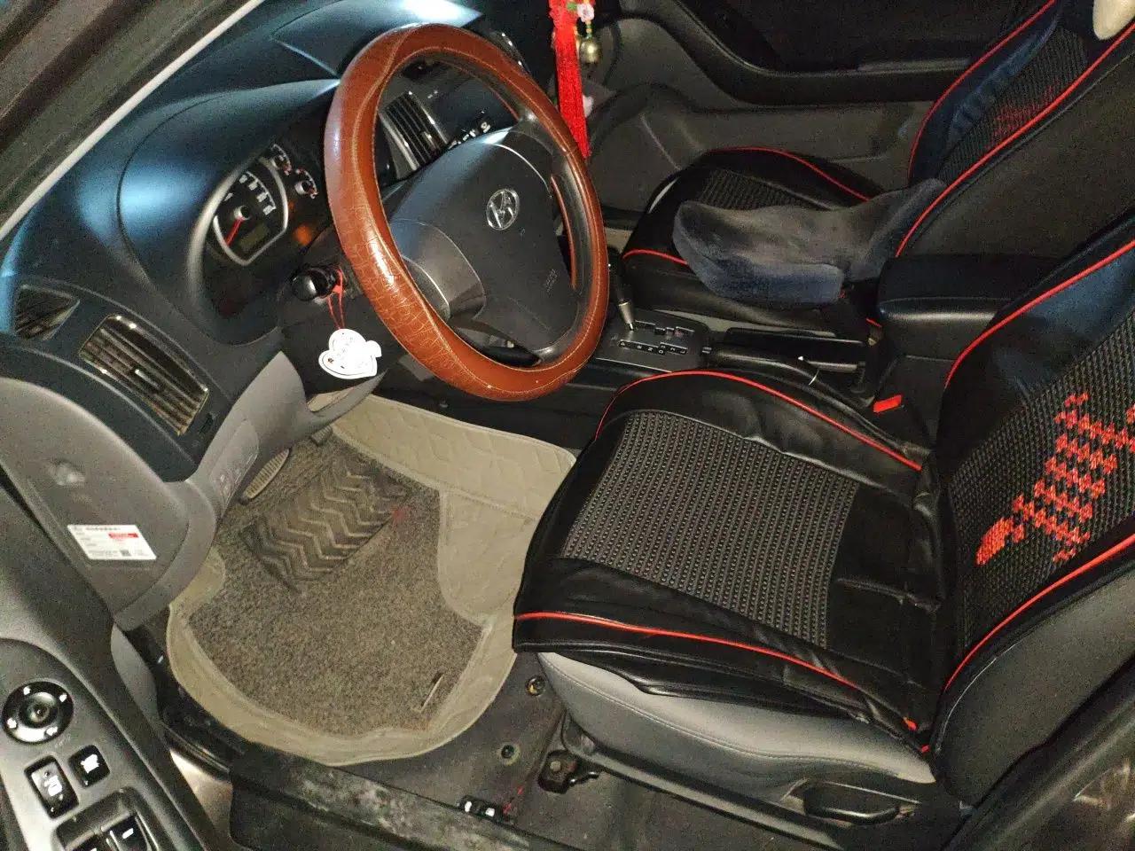 Hyundai Celesta 2011 1.6L Automatic Comfort Edition — миниатюра 15