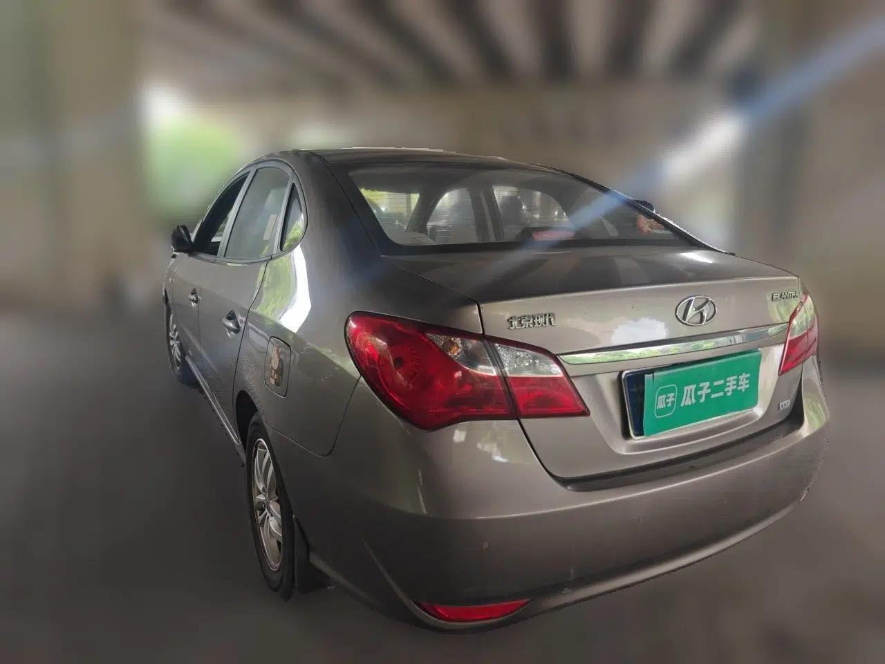 Hyundai Celesta 2011 1.6L Automatic Comfort Edition — миниатюра 4