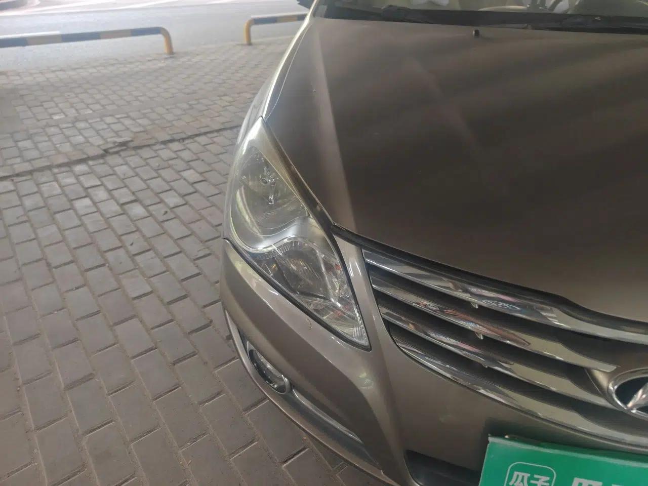 Hyundai Celesta 2011 1.6L Automatic Comfort Edition — миниатюра 7