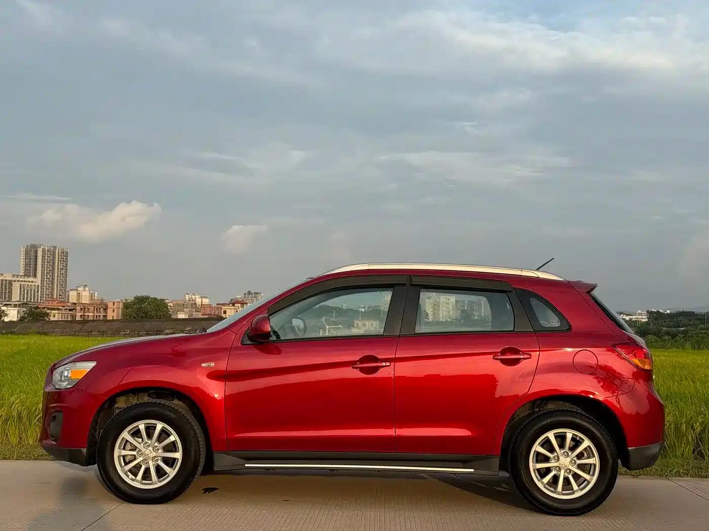 2013 ASX 2.0L CVT 2WD Elite Edition — миниатюра 4