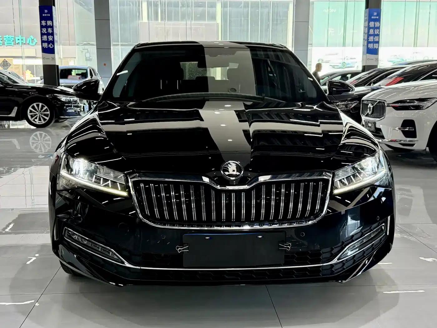 Superb 2023 Facelift TSI280 DSG Premium Edition — миниатюра 2