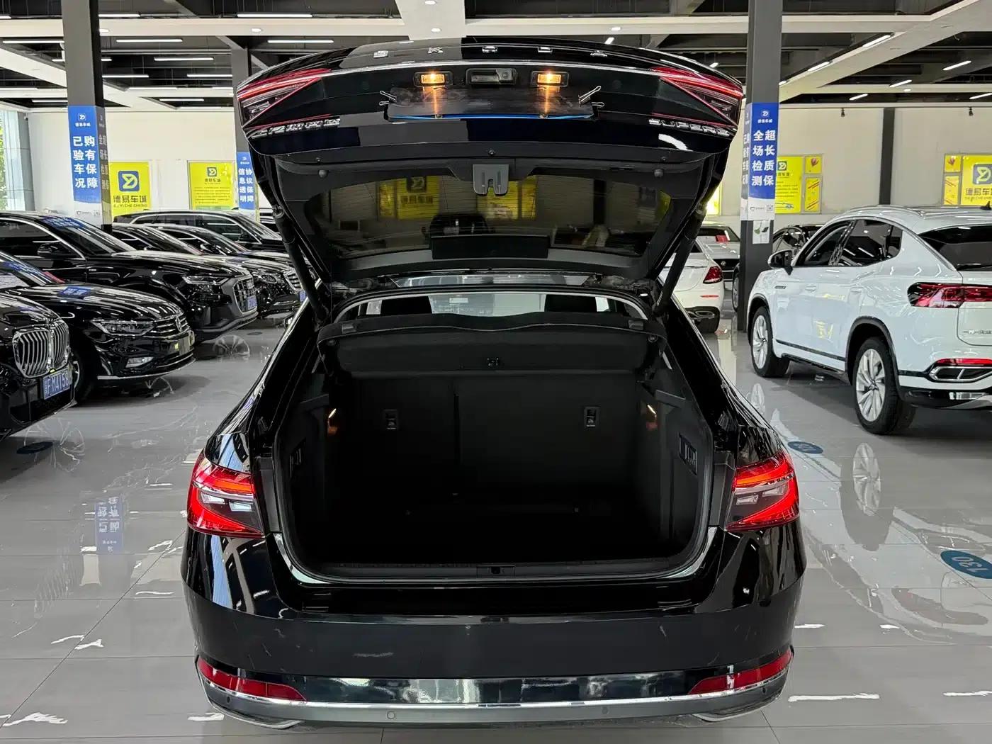 Superb 2023 Facelift TSI280 DSG Premium Edition — миниатюра 13
