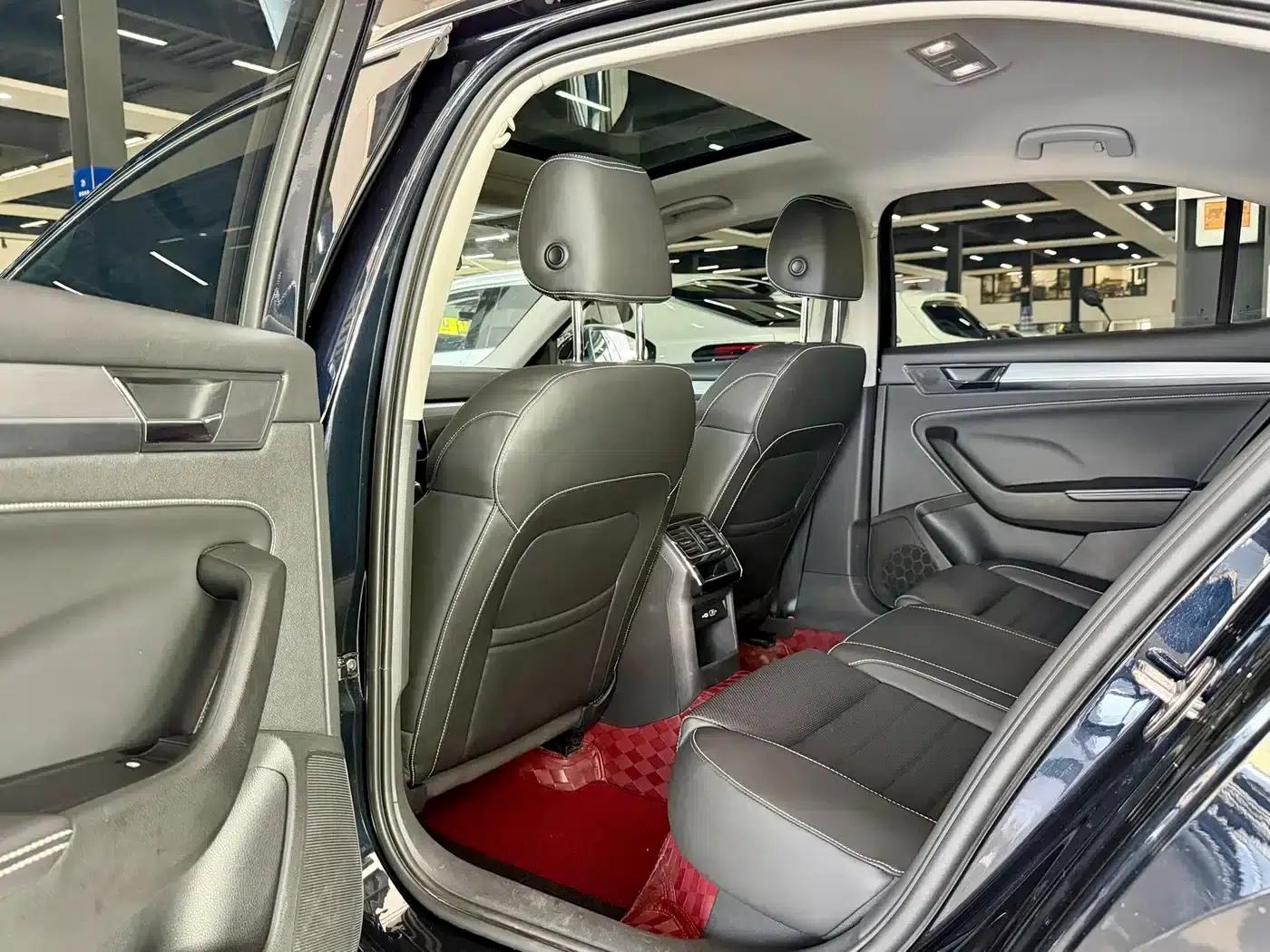 Superb 2023 Facelift TSI280 DSG Premium Edition — миниатюра 5