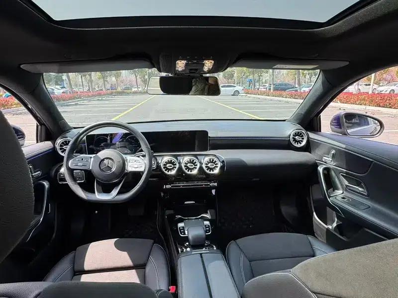 Mercedes-Benz A-Class 2020 A 200 L Sport Sedan — миниатюра 7