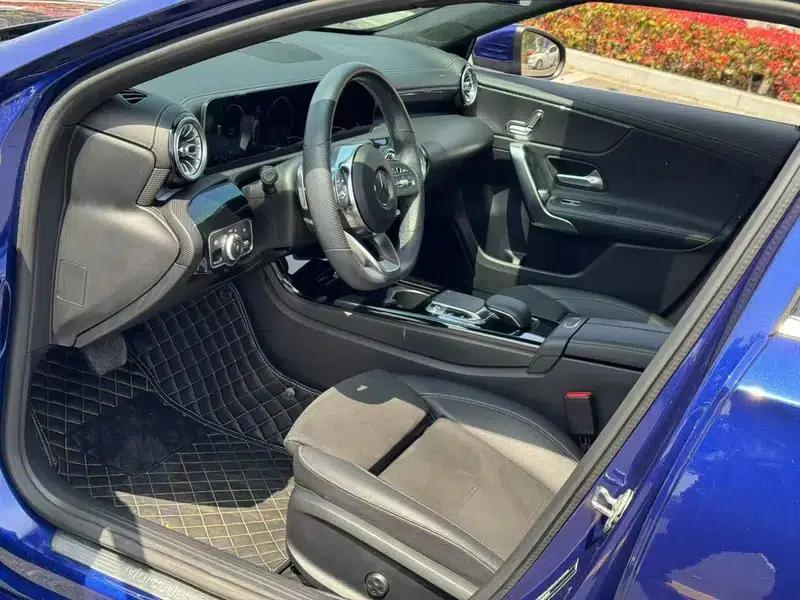 Mercedes-Benz A-Class 2020 A 200 L Sport Sedan — миниатюра 8