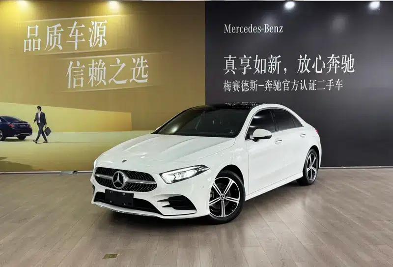 Mercedes-Benz A-Class 2022 Facelift A 200 L Sport Sedan Fashion Edition — миниатюра 1