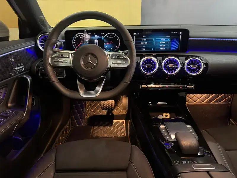 Mercedes-Benz A-Class 2022 Facelift A 200 L Sport Sedan Fashion Edition — миниатюра 14