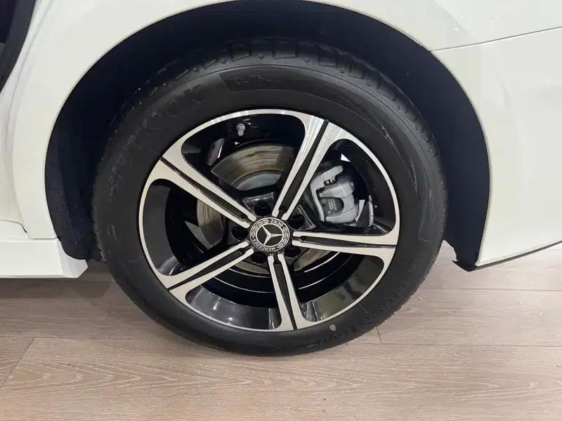Mercedes-Benz A-Class 2022 Facelift A 200 L Sport Sedan Fashion Edition — миниатюра 6