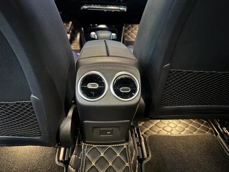 Mercedes-Benz A-Class 2022 Facelift A 200 L Sport Sedan Fashion Edition — миниатюра 9