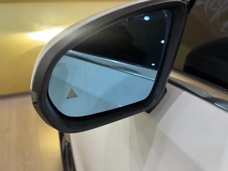 Mercedes-Benz A-Class 2022 Facelift A 200 L Sport Sedan Fashion Edition — миниатюра 10
