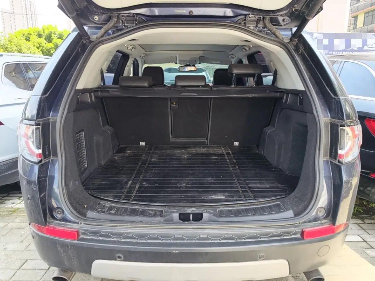 Land Rover Discovery Sport 2015 2.0T HSE LUXURY — миниатюра 22