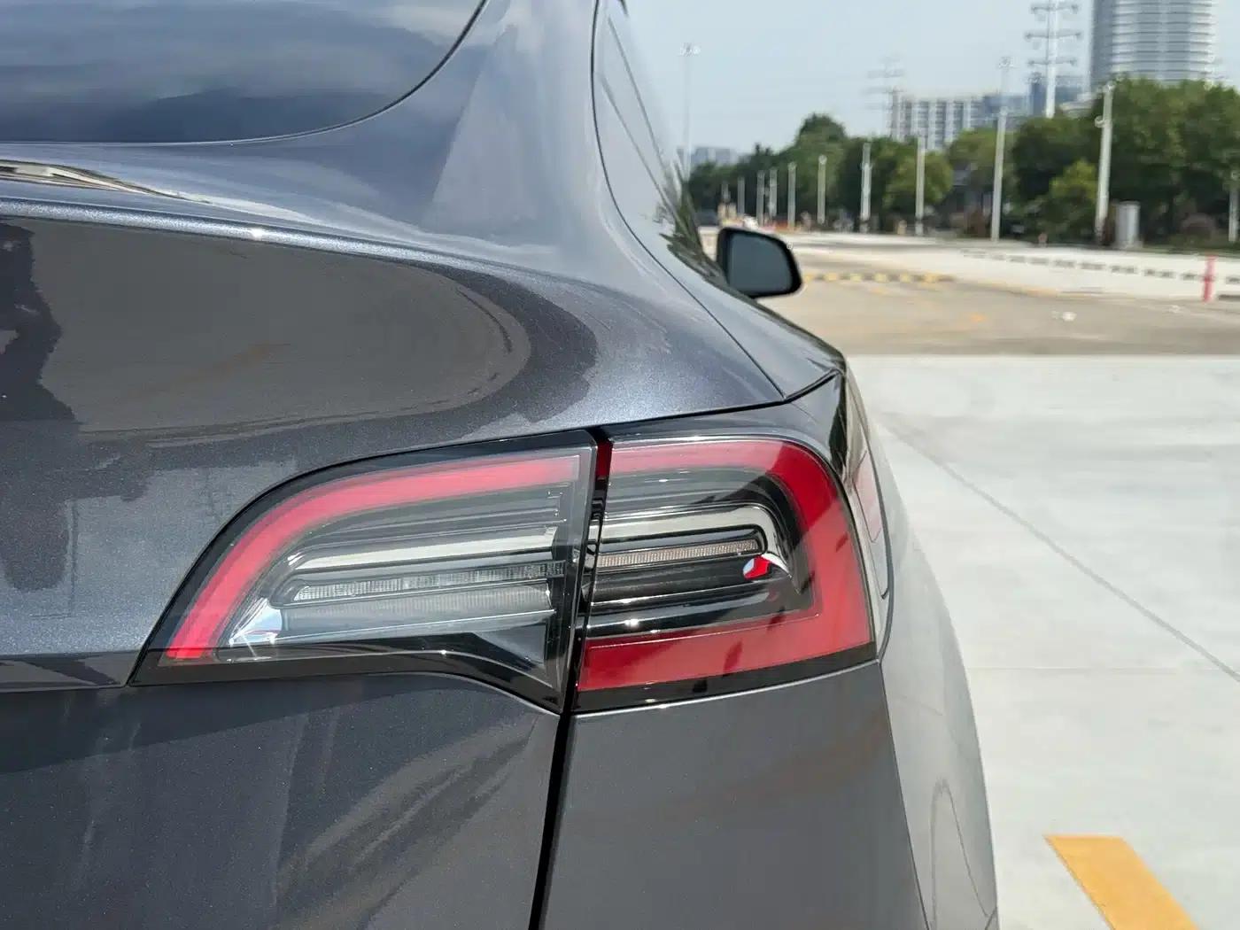Model Y 2022 Facelift Rear-Wheel Drive Version — миниатюра 12
