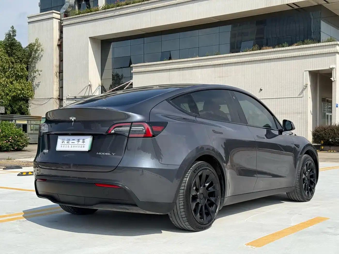 Model Y 2022 Facelift Rear-Wheel Drive Version — миниатюра 15