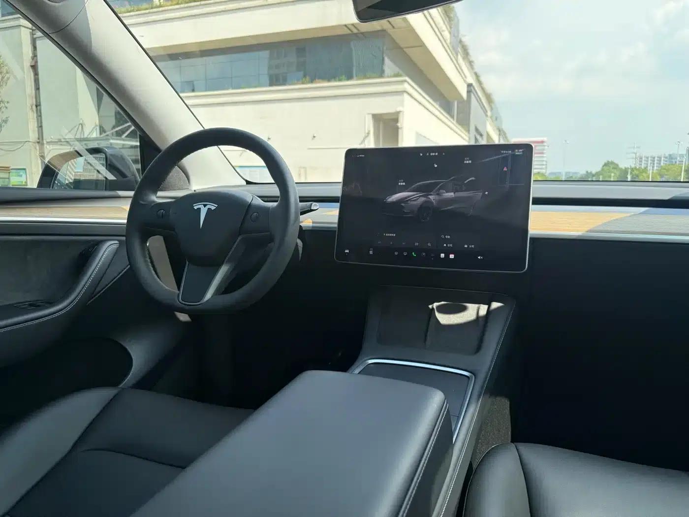 Model Y 2022 Facelift Rear-Wheel Drive Version — миниатюра 6