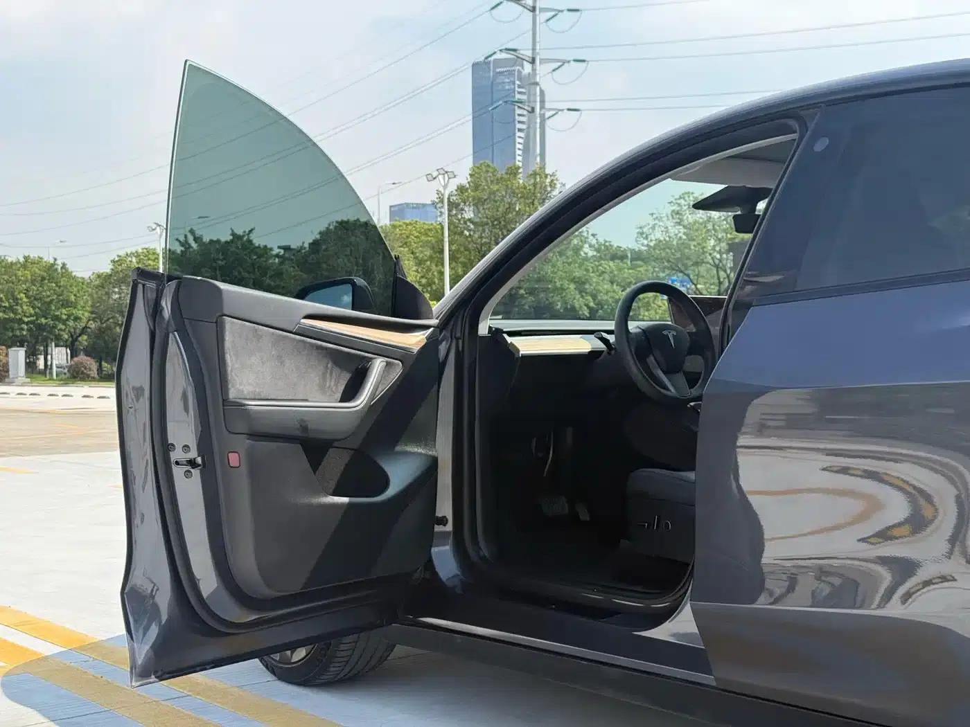 Model Y 2022 Facelift Rear-Wheel Drive Version — миниатюра 9