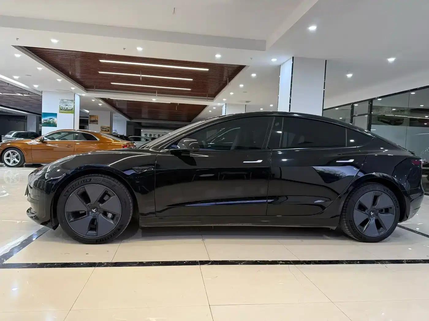 Model 3 2021 Standard Range Rear-Wheel Drive Upgrade — миниатюра 3