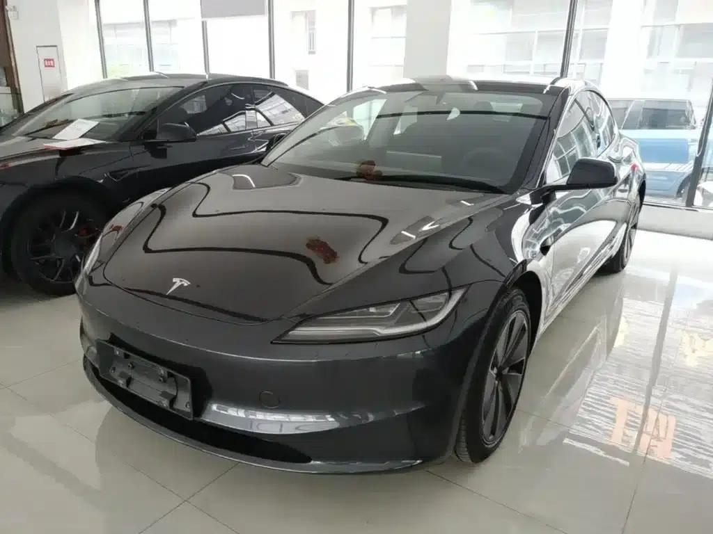 Model 3 2023 Rear-Wheel Drive — миниатюра 2