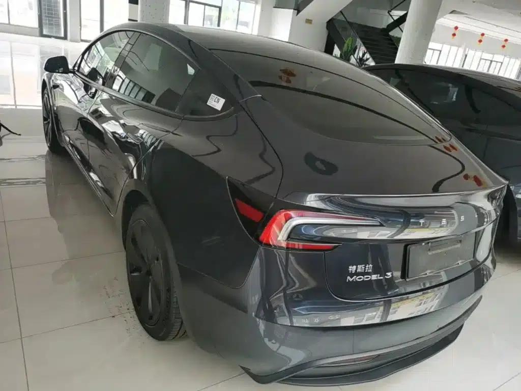 Model 3 2023 Rear-Wheel Drive — миниатюра 6