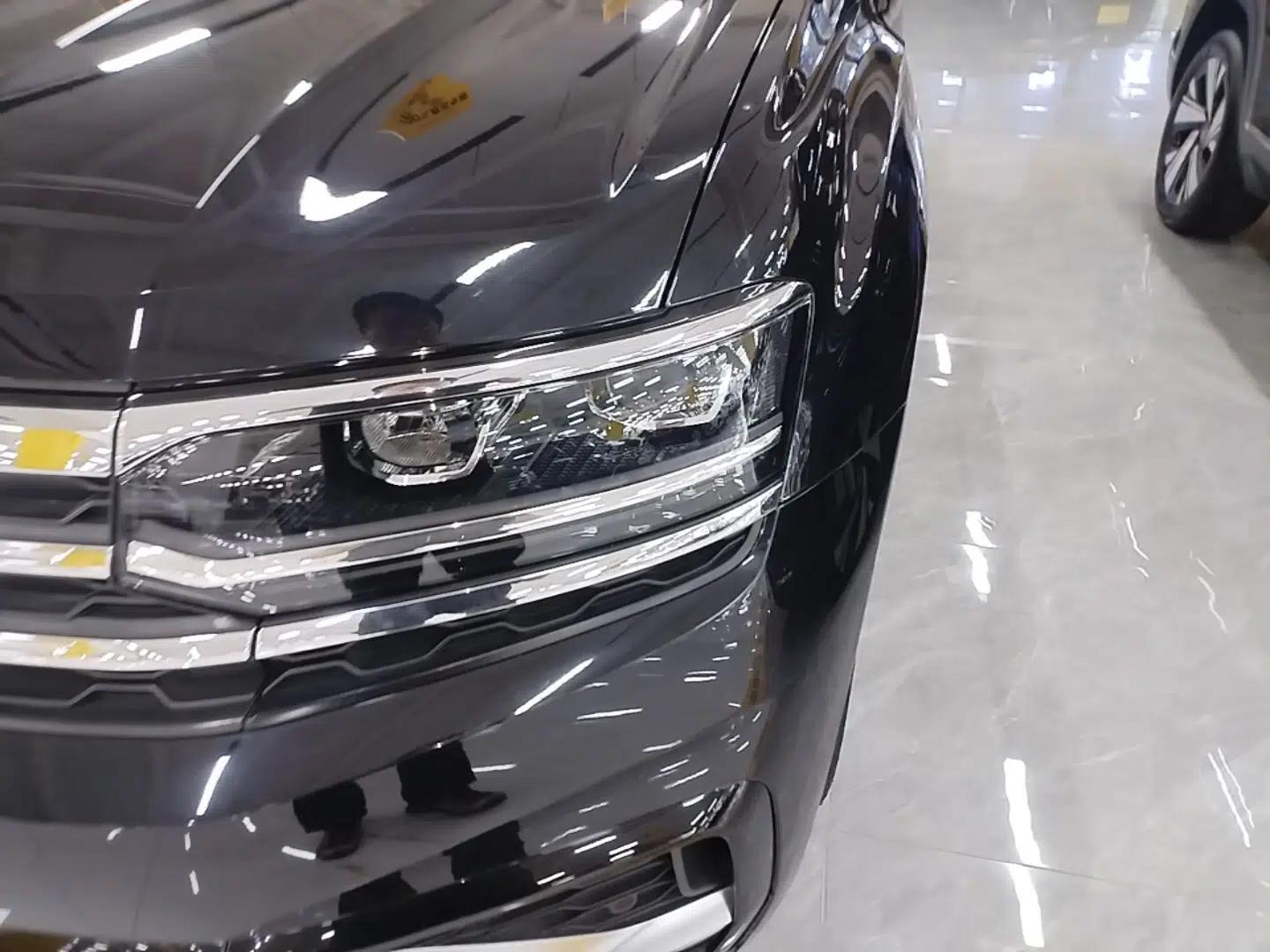 Volkswagen Teramont X 2020 380TSI Four-Wheel Drive Luxury Edition — миниатюра 8
