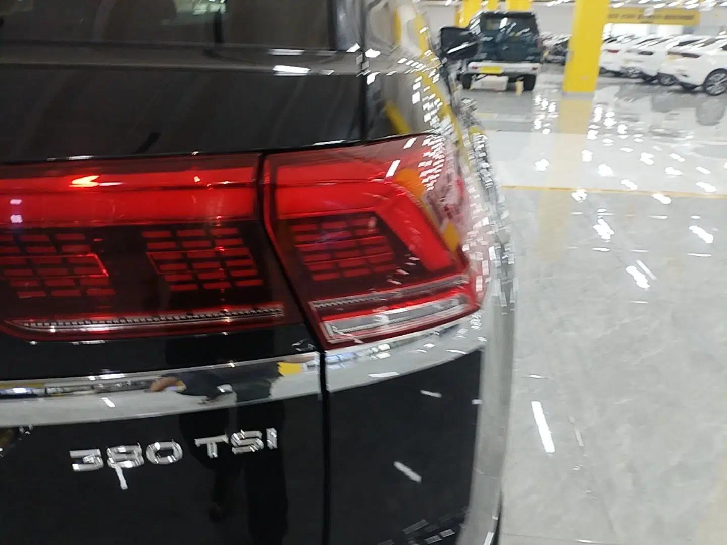 Volkswagen Teramont X 2020 380TSI Four-Wheel Drive Luxury Edition — миниатюра 9