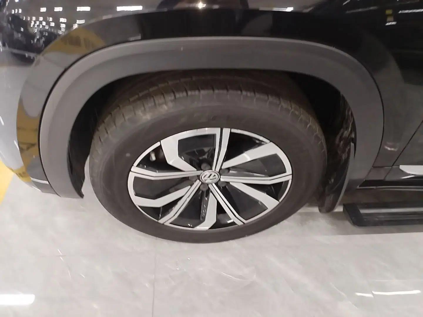 Volkswagen Teramont X 2020 380TSI Four-Wheel Drive Luxury Edition — миниатюра 10