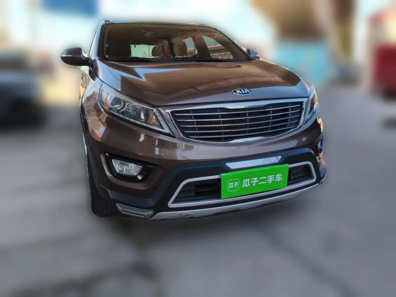 Kia Sportage R 2015 2.0L Automatic Two-Wheel Drive DLX Model — миниатюра 3
