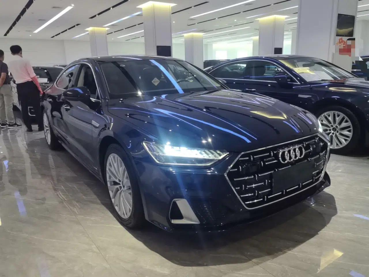 Audi A7L 2024 45TFSI S-line Dream-Building Edition Flow Crystal Package — миниатюра 3