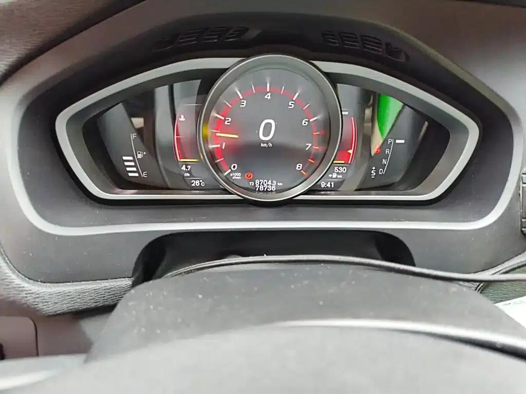 2019 Volvo V40 T3 Smart Edition — миниатюра 5