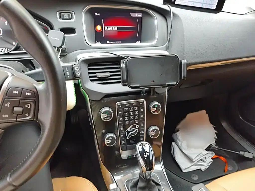 2019 Volvo V40 T3 Smart Edition — миниатюра 6