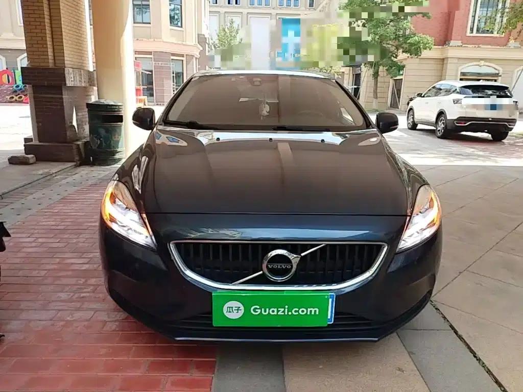 2018 Volvo V40 T3 Smart Edition — миниатюра 3