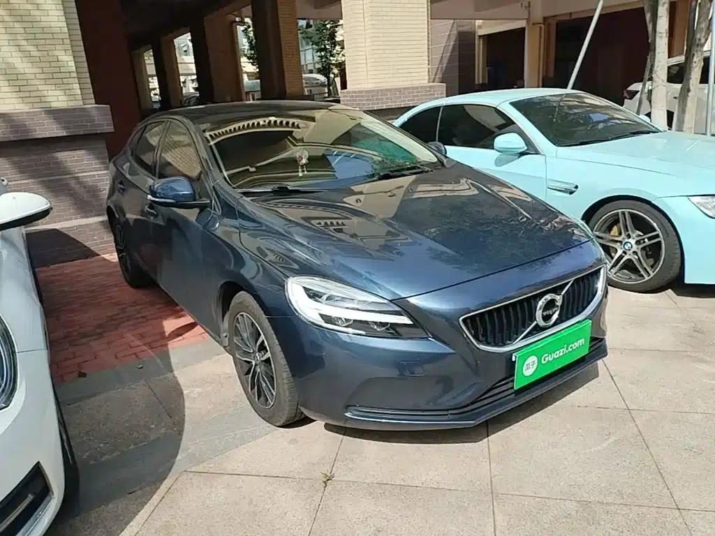 2018 Volvo V40 T3 Smart Edition — миниатюра 4