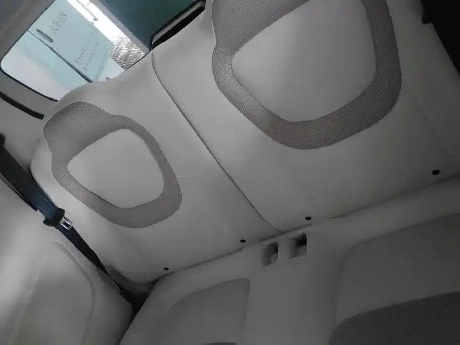 Hongguang MINIEV 2024 Third Generation 215km/h Youth Edition — миниатюра 11