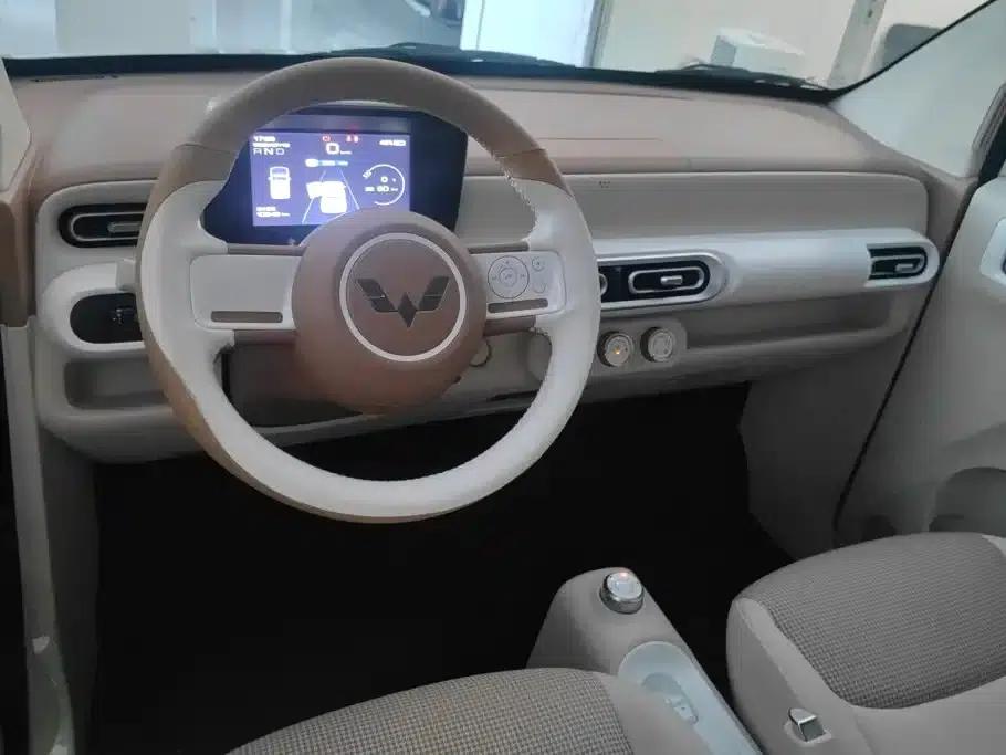 Hongguang MINIEV 2024 Third Generation 215km/h Youth Edition — миниатюра 12