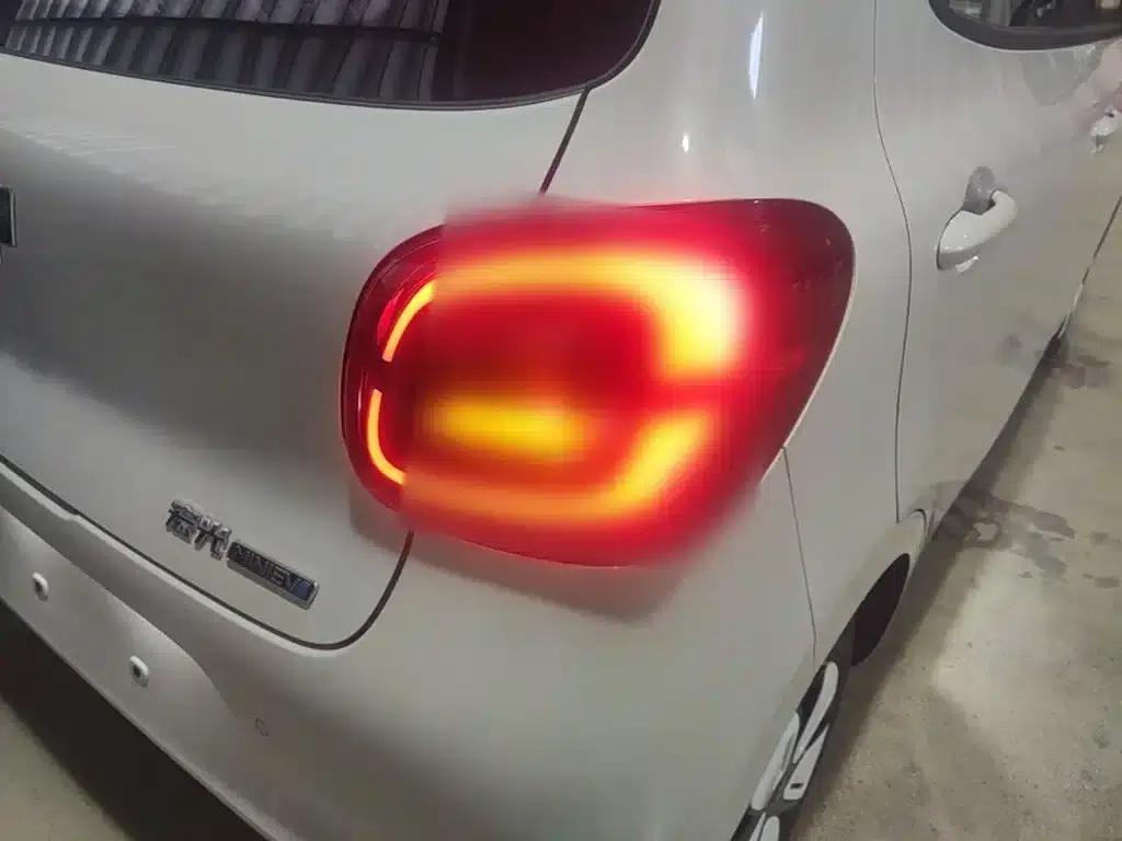 Hongguang MINIEV 2025 Fourth Generation Four-Door Advanced Model — миниатюра 8