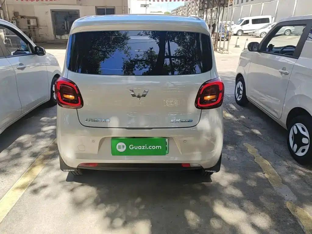 Hongguang MINIEV 2025 Fourth Generation Four-Door Premium Edition — миниатюра 6